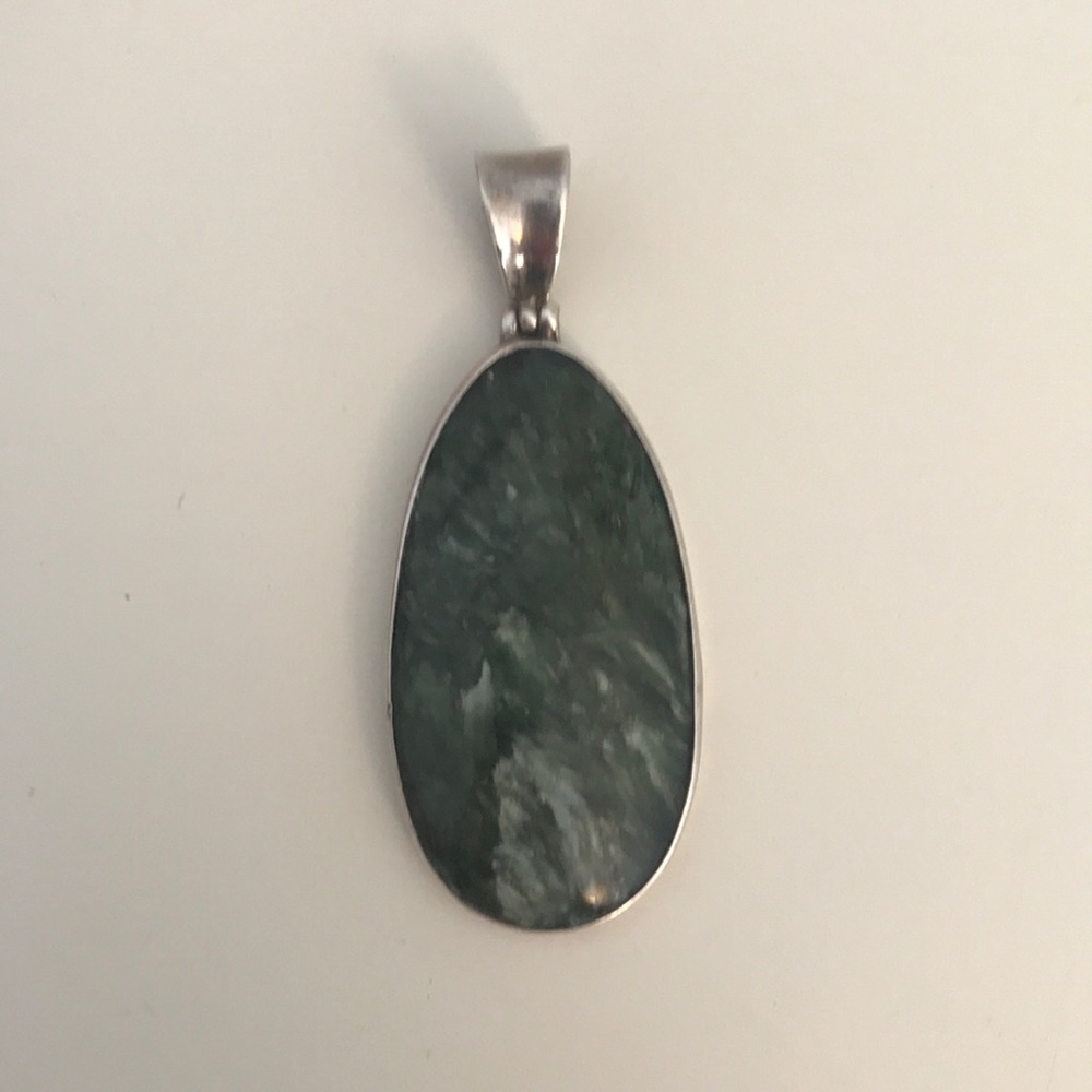 Seraphinite pendant set in sterling silver